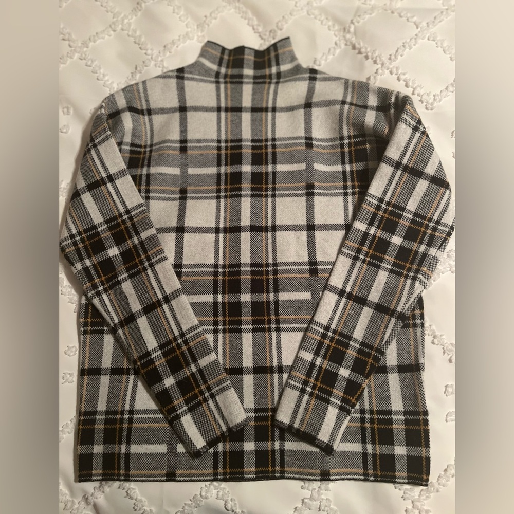 Tahari plaid funnel neck sweater NWOT